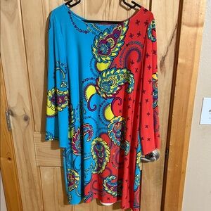 Musette Turquoise Red Floral Split Design Tunic
